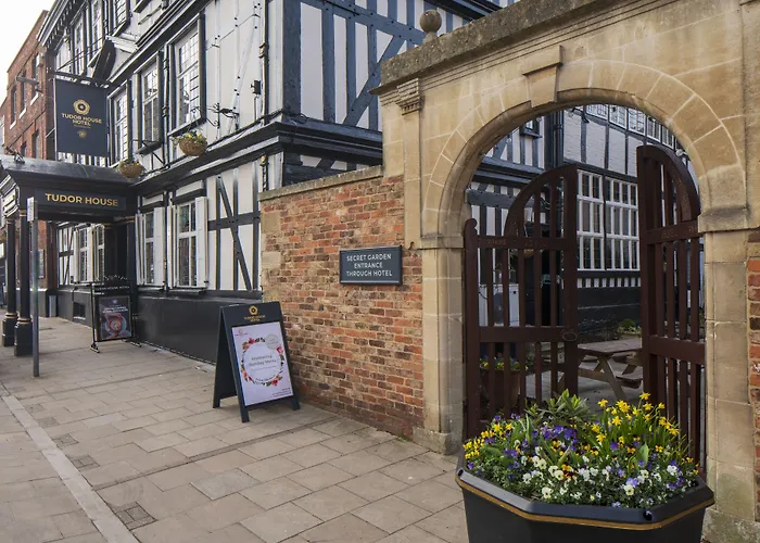 The Tudor House Hotel, Tewkesbury, Gloucestershire - The Coaching Inn Group